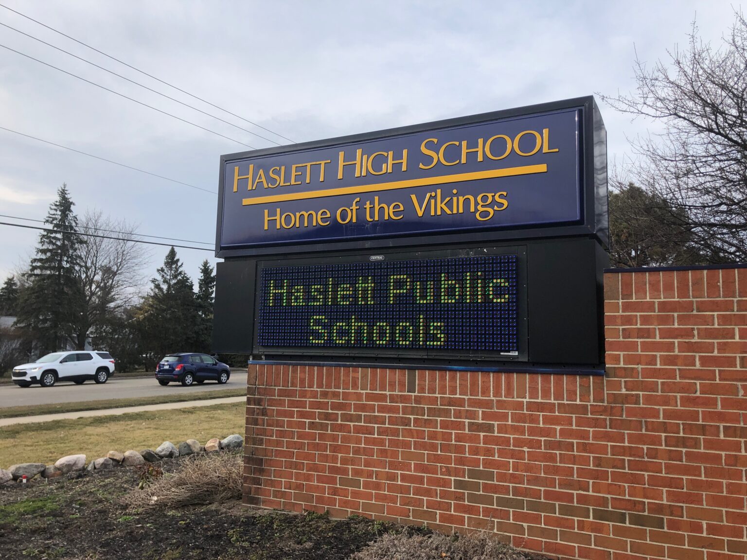 Parents raise concerns about Haslett schools communication on inperson