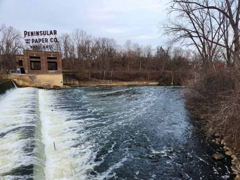  Peninsular Dam is one of over 90 dams along the Huron River, and the only one within Ypsilanti city limits.